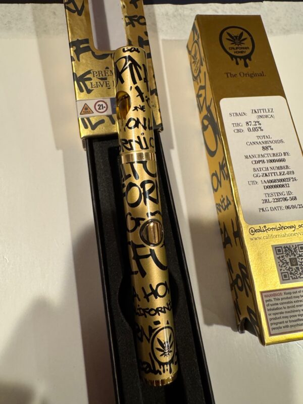 1G California Honey Live Resin Disposable Vape Gold Edition Digital Art - Image 3
