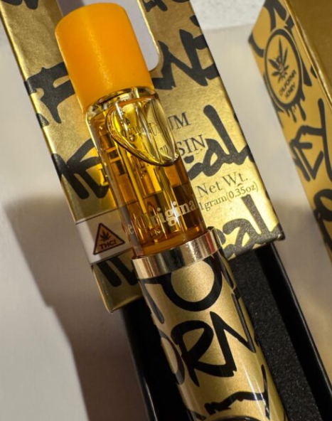 Gold-edition California honey vape pen digital art with luxury-inspired metallic finish.