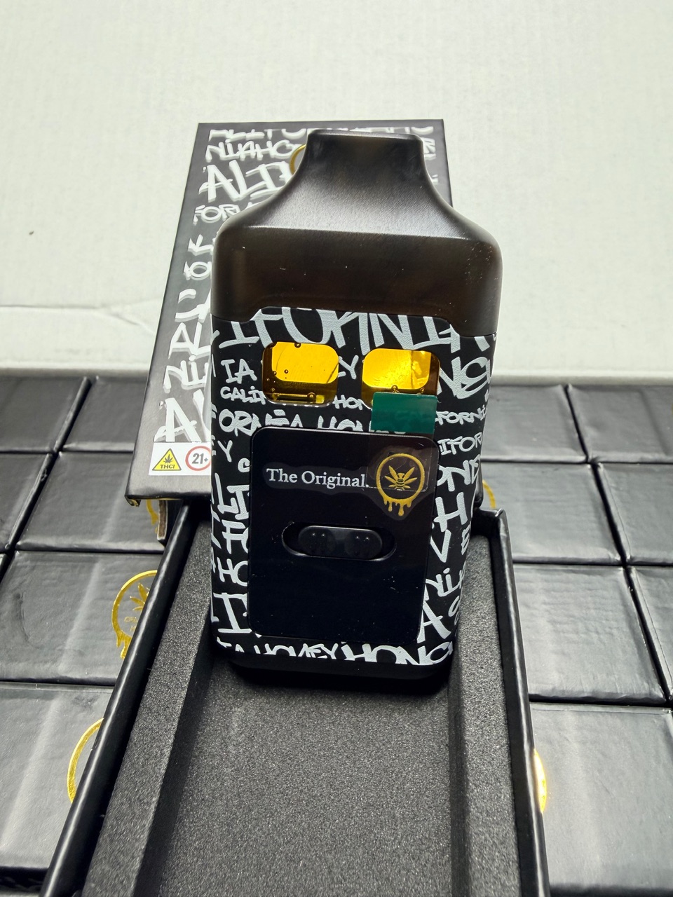 4G California Honey disposable vape Digital Art - Image 9