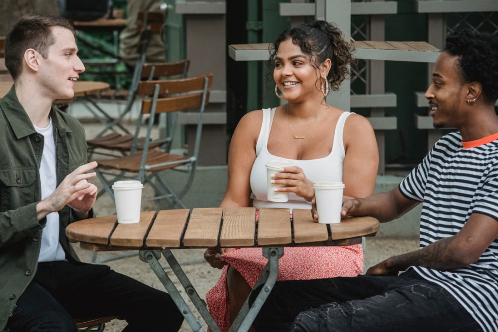 Close-knit group conversation