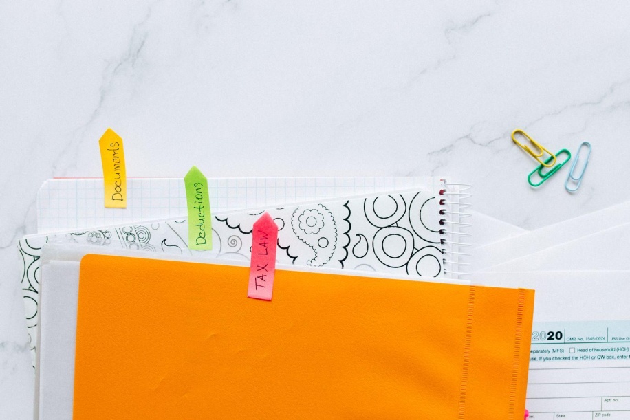 documents with colored labels